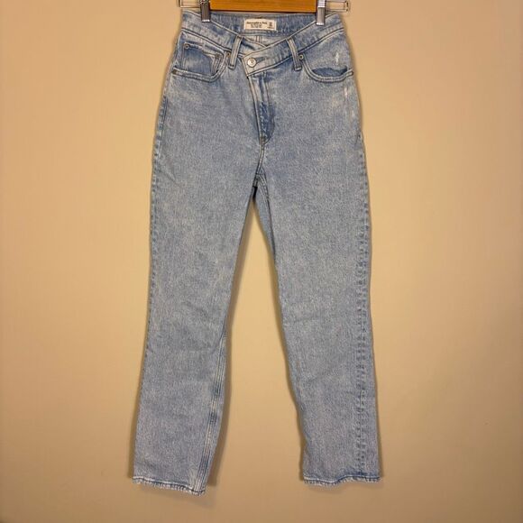 Abercrombie & Fitch The 90's Straight Ultra High Rise Jeans 00 Short - Picture 1 of 5